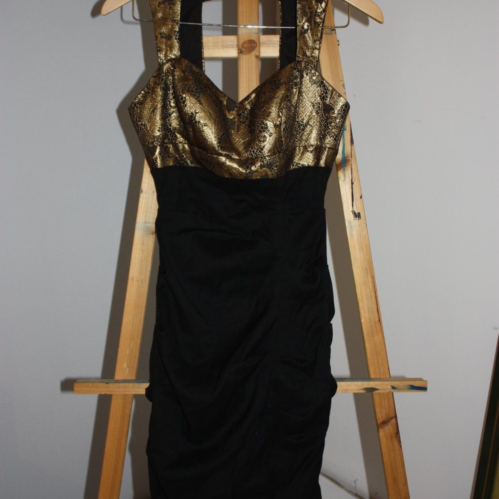 Dress - Picture 3 of 3